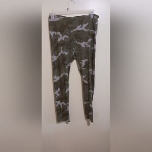 NICOLA Green camo 1x leggings new A-14